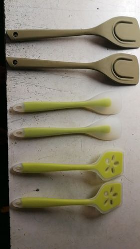 明春涛五金塑胶制品